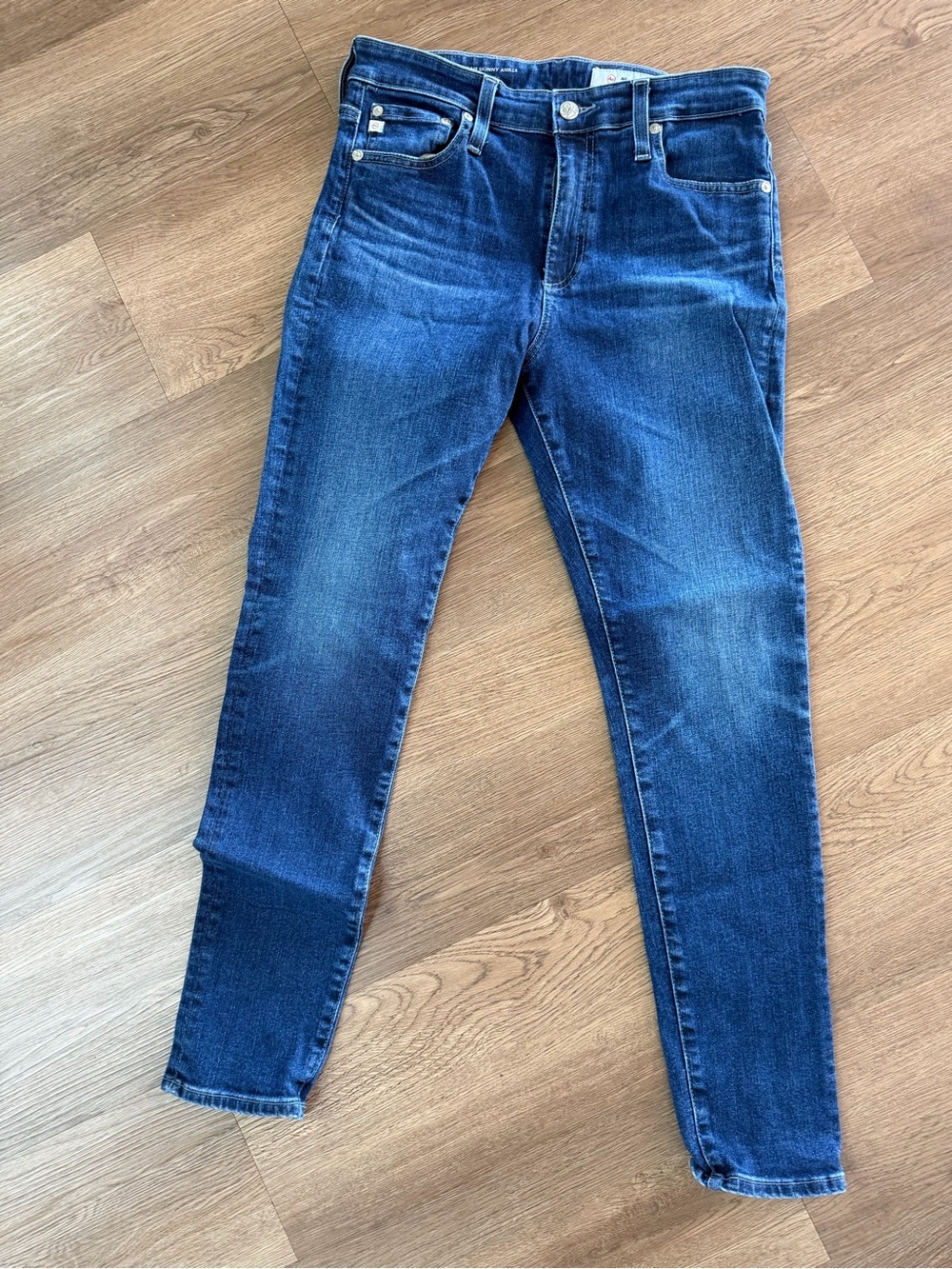 AG Adriano Goldschmied The Farrah Skinny Ankle Jeans 28